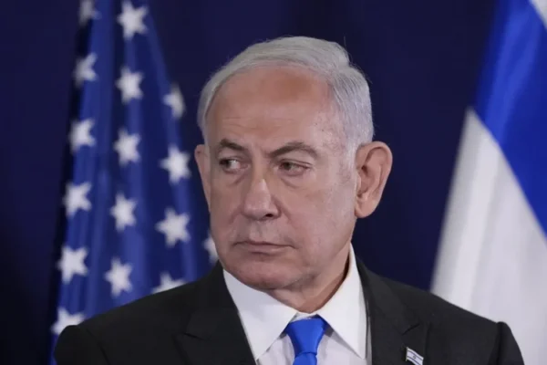 Israel Rejeita Pressão Internacional e Promete Continuar Ofensiva Contra o Hamas em Gaza